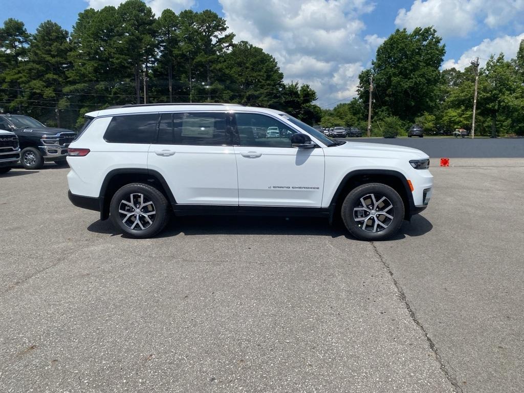 new 2025 Jeep Grand Cherokee L car, priced at $45,219
