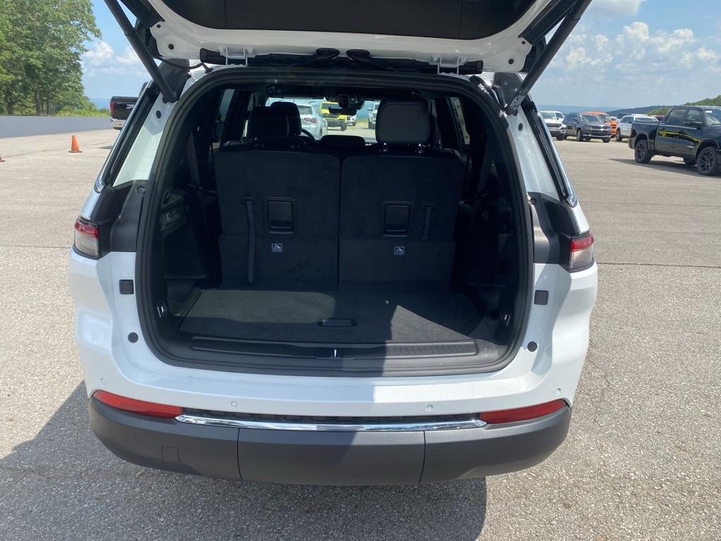 new 2025 Jeep Grand Cherokee L car, priced at $45,219