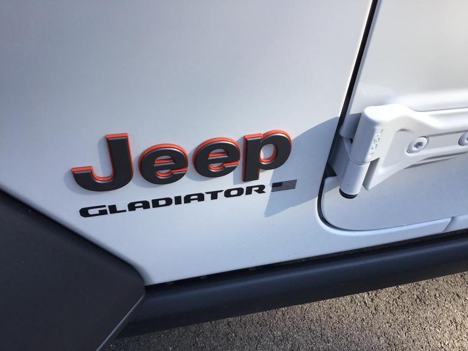 new 2024 Jeep Gladiator car, priced at $53,742