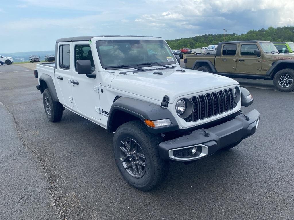 new 2025 Jeep Gladiator car, priced at $43,878
