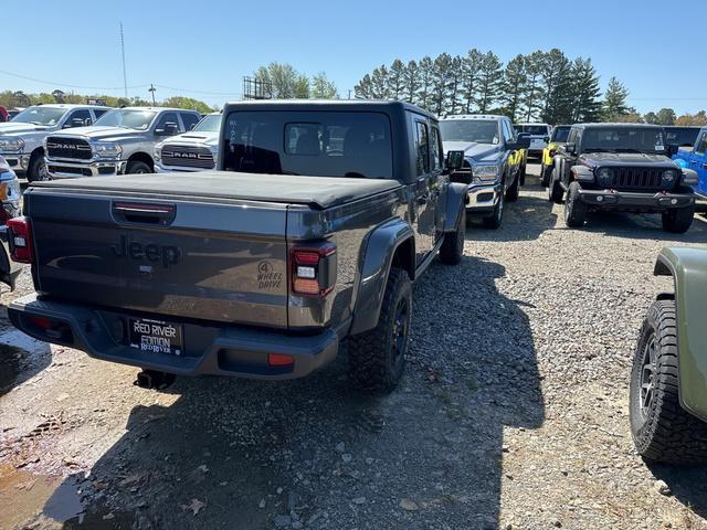 new 2024 Jeep Gladiator car, priced at $54,798