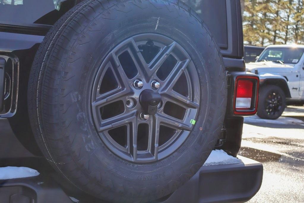 new 2025 Jeep Wrangler car, priced at $47,710