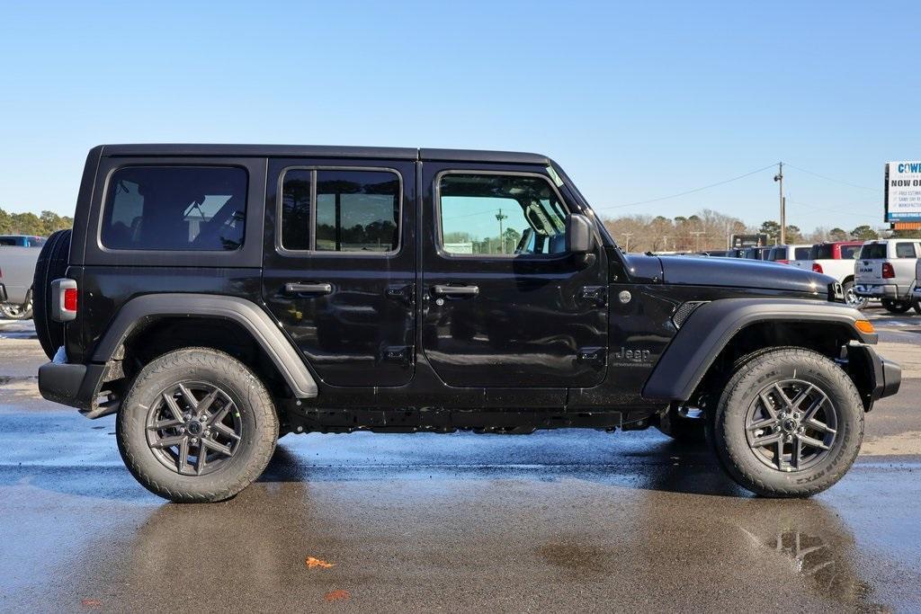 new 2025 Jeep Wrangler car, priced at $47,710