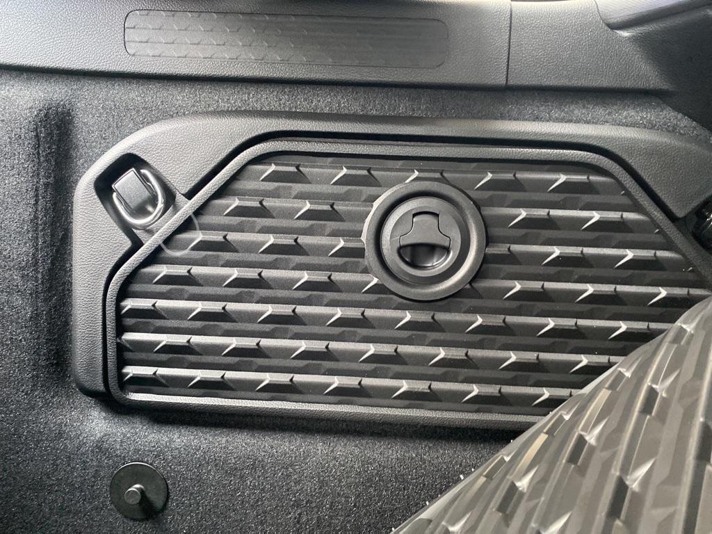new 2025 Ram 1500 car, priced at $43,776
