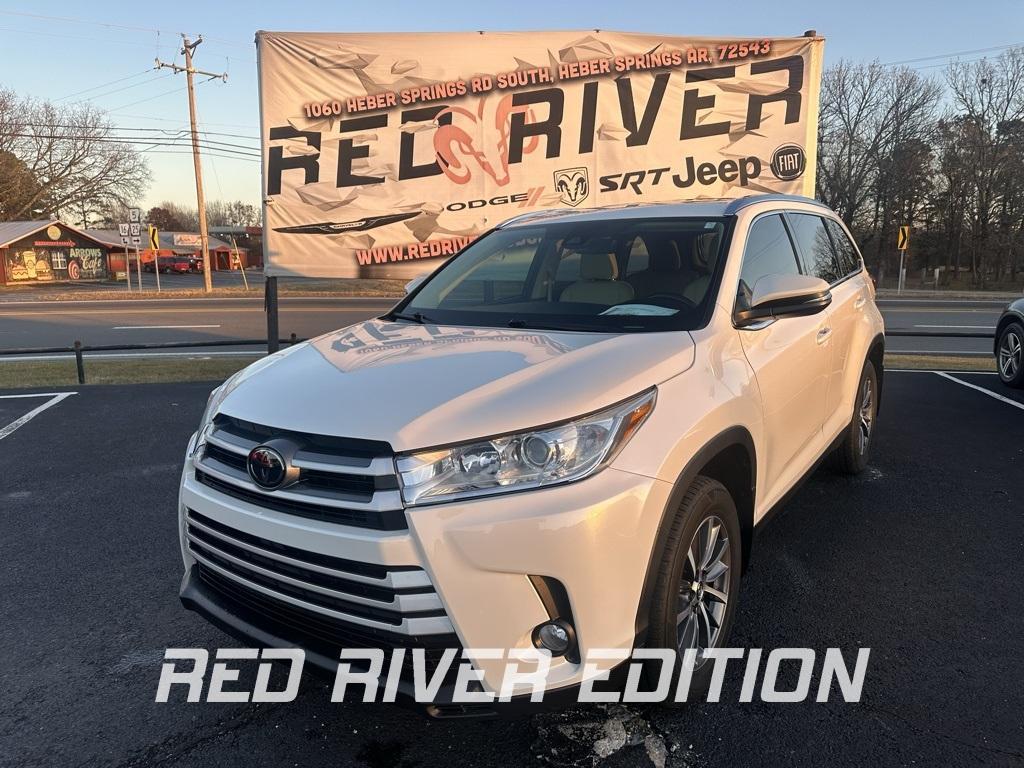 used 2019 Toyota Highlander car, priced at $23,663