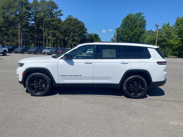 new 2025 Jeep Grand Cherokee L car, priced at $55,393