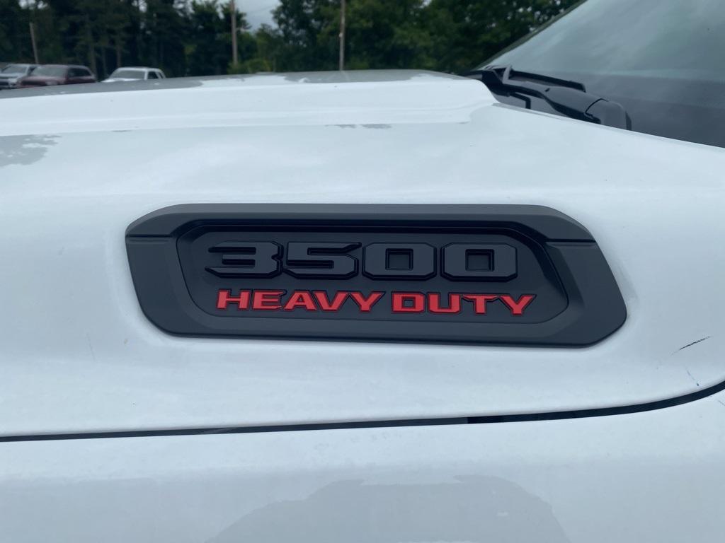 new 2025 Ram 3500 car, priced at $68,171