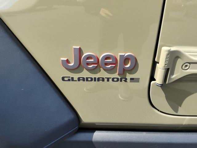 new 2025 Jeep Gladiator car, priced at $49,009