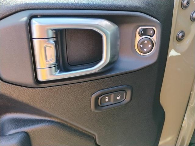 new 2025 Jeep Gladiator car, priced at $49,009