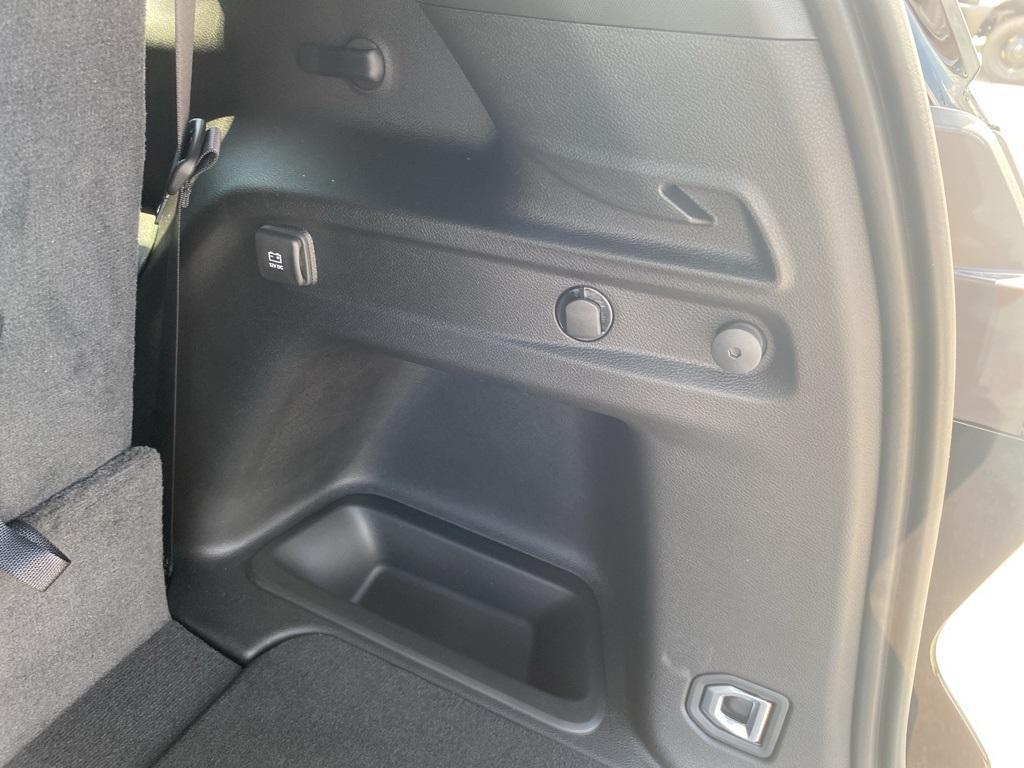 new 2025 Jeep Grand Cherokee L car, priced at $42,943