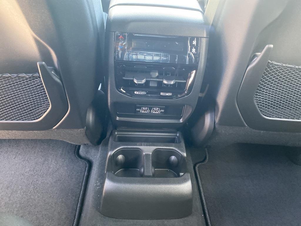 new 2025 Jeep Grand Cherokee L car, priced at $42,943