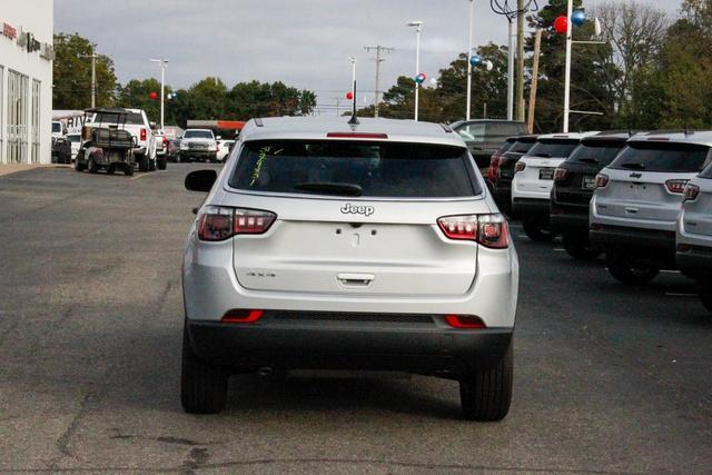 new 2025 Jeep Compass car, priced at $28,090