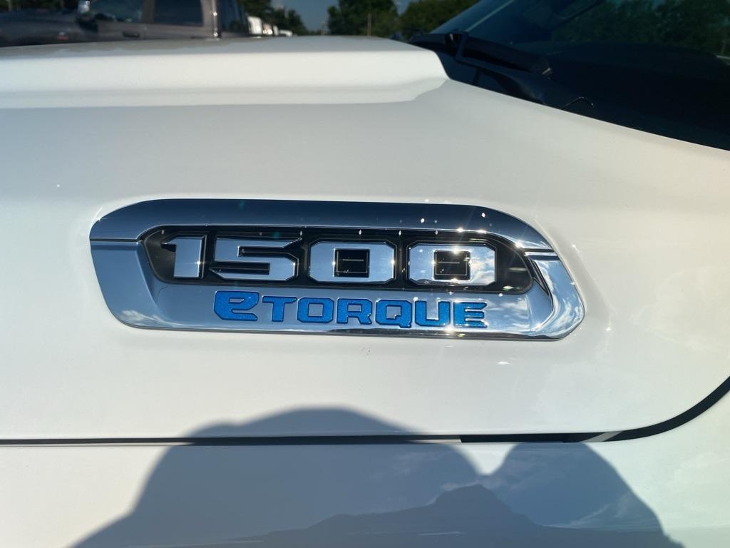 new 2025 Ram 1500 car, priced at $42,212