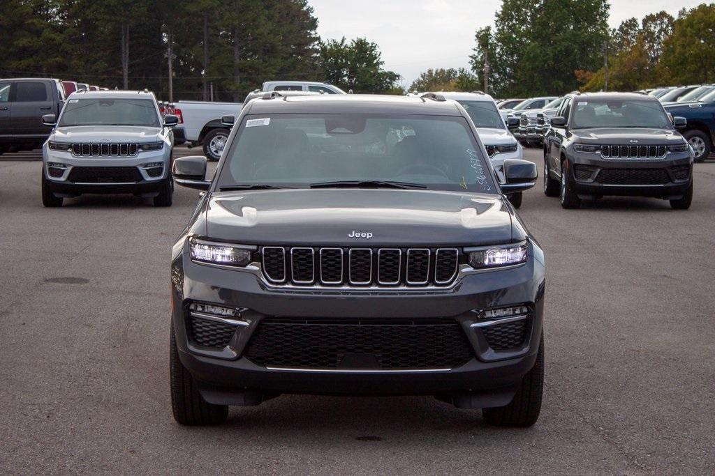 new 2025 Jeep Grand Cherokee car, priced at $51,930