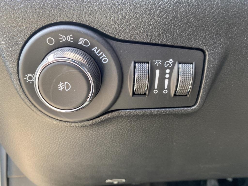 new 2025 Jeep Compass car, priced at $32,382