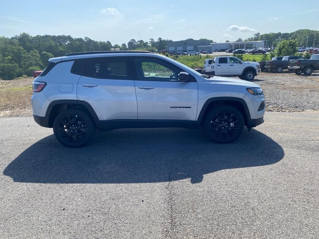 new 2025 Jeep Compass car, priced at $32,382