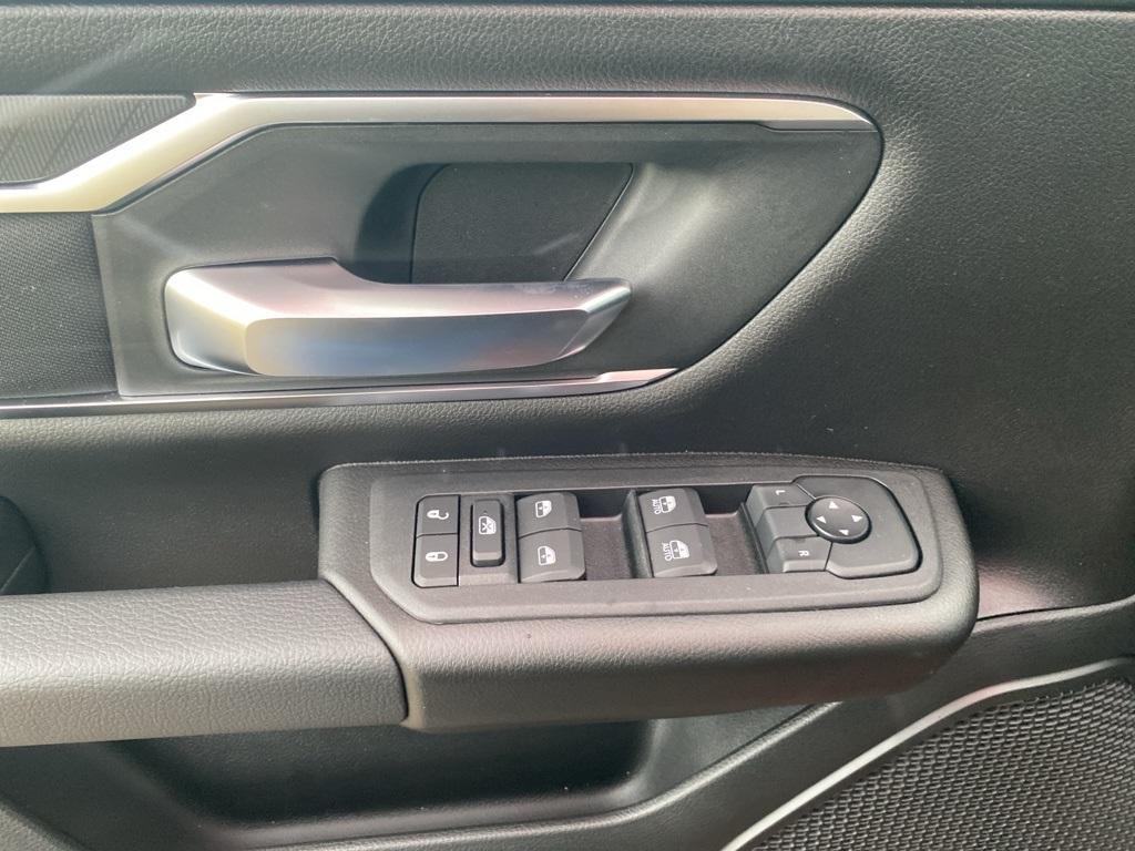 new 2025 Ram 1500 car, priced at $42,333