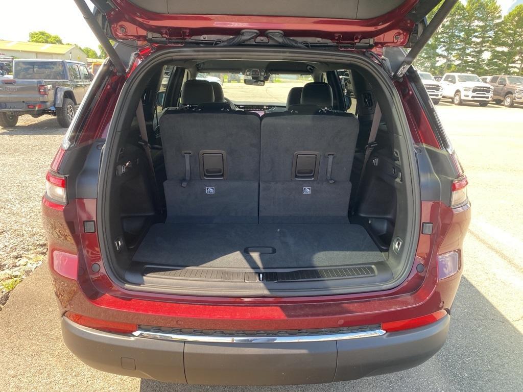 new 2025 Jeep Grand Cherokee L car, priced at $48,079