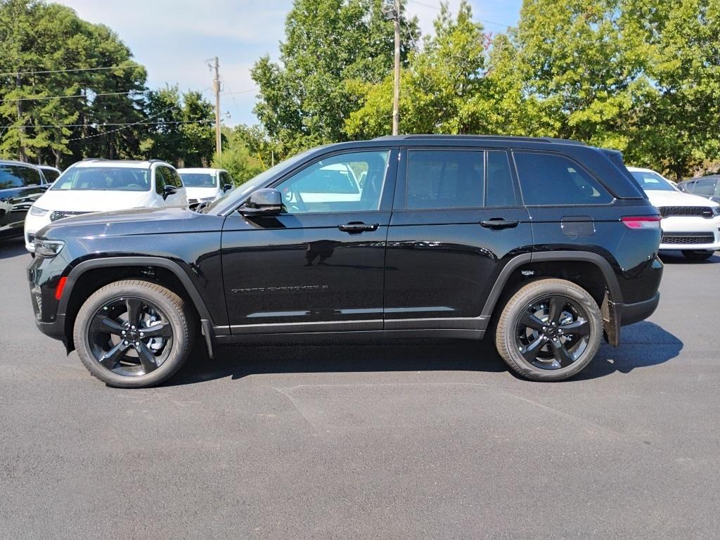 new 2025 Jeep Grand Cherokee car, priced at $51,218
