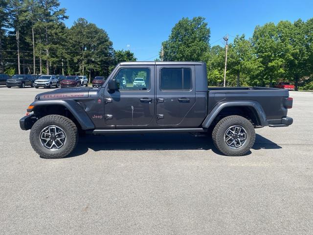 new 2025 Jeep Gladiator car, priced at $55,485