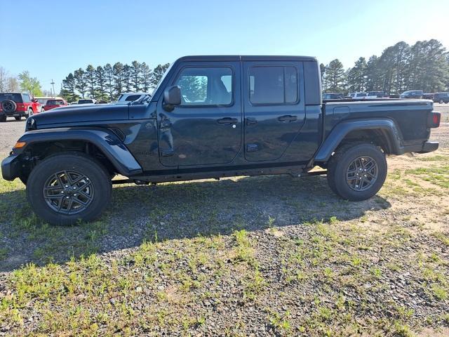 new 2025 Jeep Gladiator car, priced at $49,750