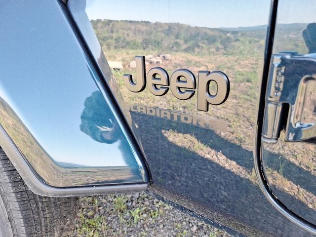 new 2025 Jeep Gladiator car, priced at $49,750