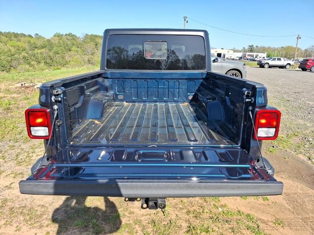 new 2025 Jeep Gladiator car, priced at $49,750