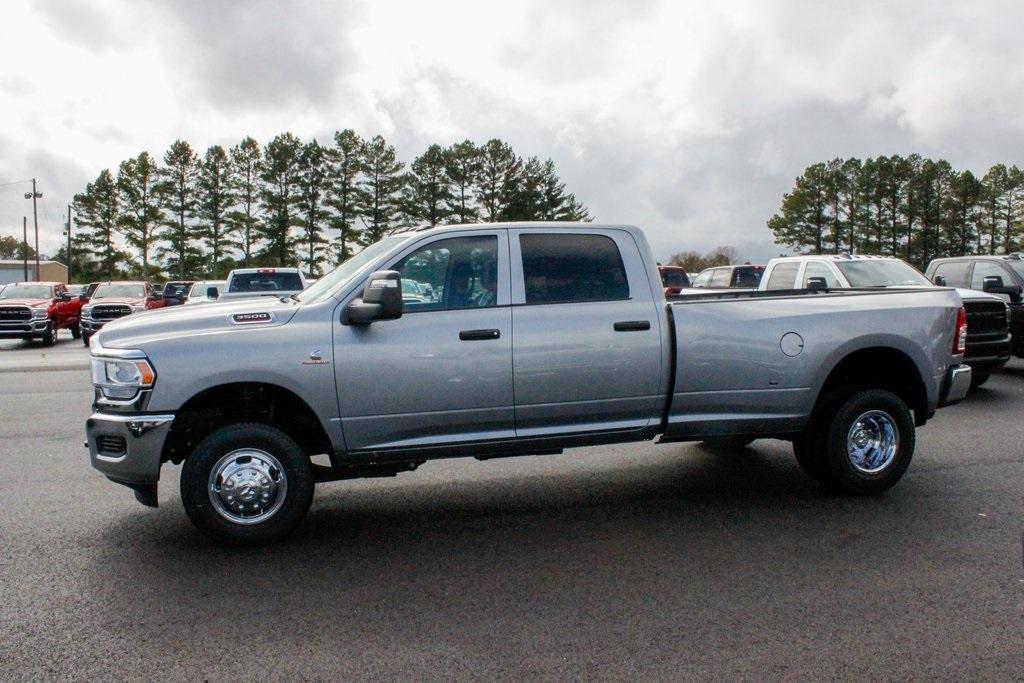 new 2024 Ram 3500 car, priced at $62,662