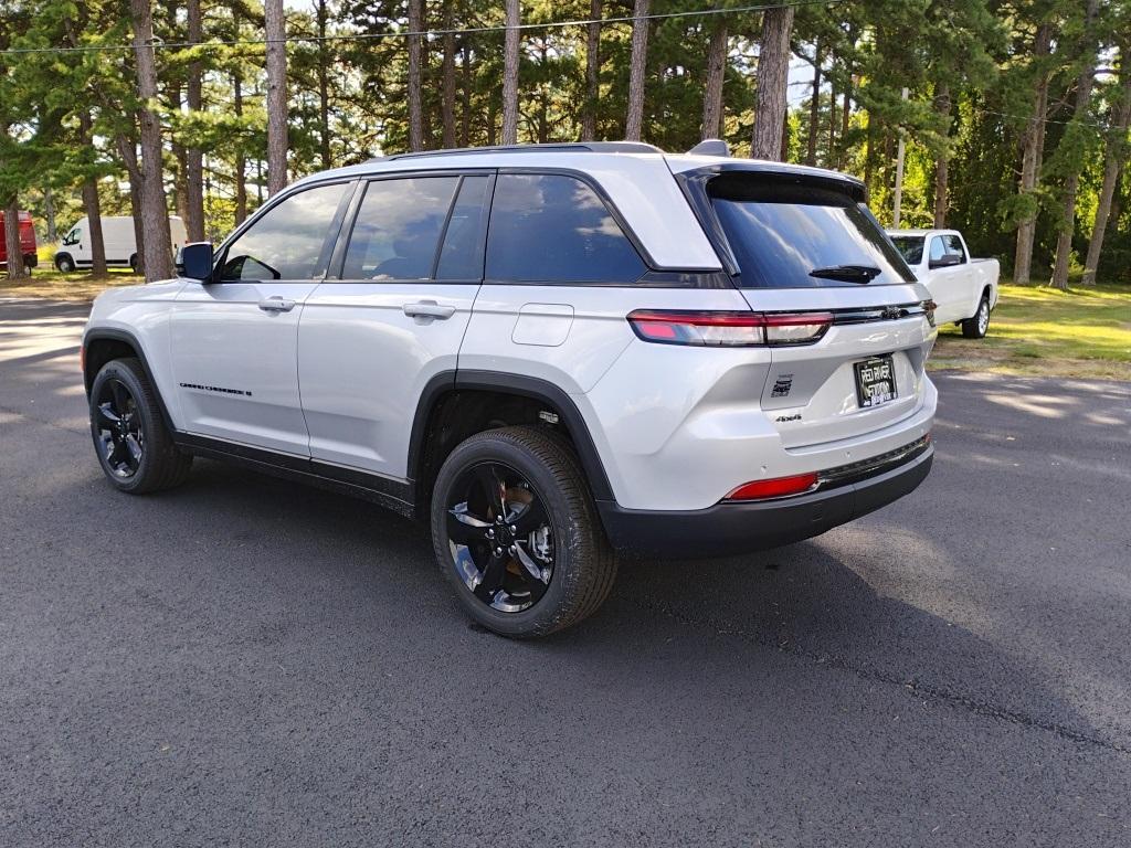 new 2025 Jeep Grand Cherokee car, priced at $46,607
