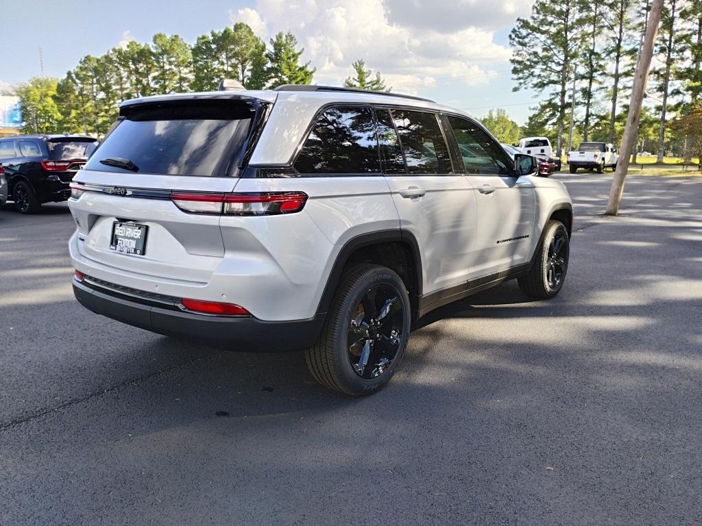 new 2025 Jeep Grand Cherokee car, priced at $46,607