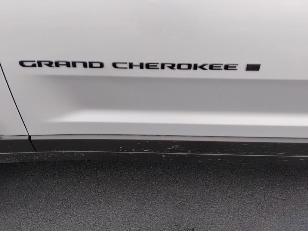 new 2025 Jeep Grand Cherokee car, priced at $46,607