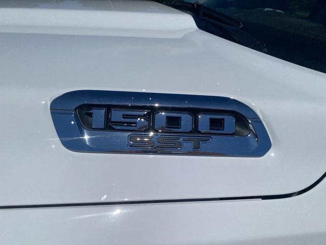 new 2025 Ram 1500 car, priced at $61,256