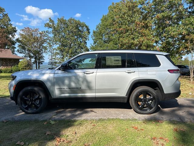 new 2024 Jeep Grand Cherokee L car, priced at $46,890