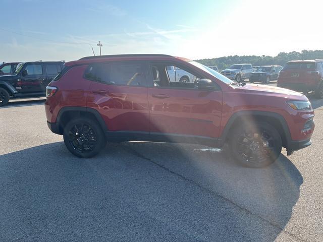 new 2025 Jeep Compass car, priced at $33,748