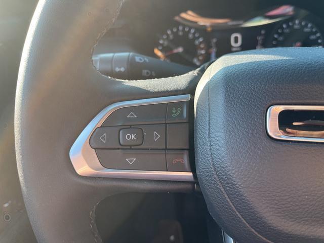 new 2025 Jeep Compass car, priced at $33,748