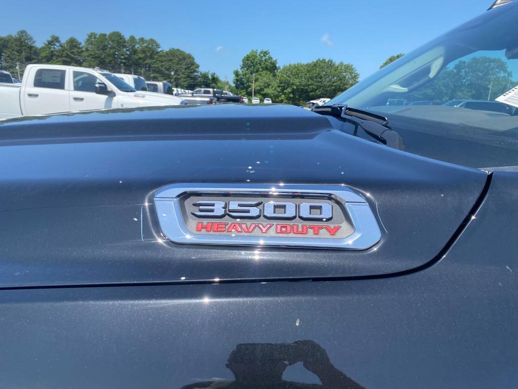 new 2025 Ram 3500 car, priced at $95,133