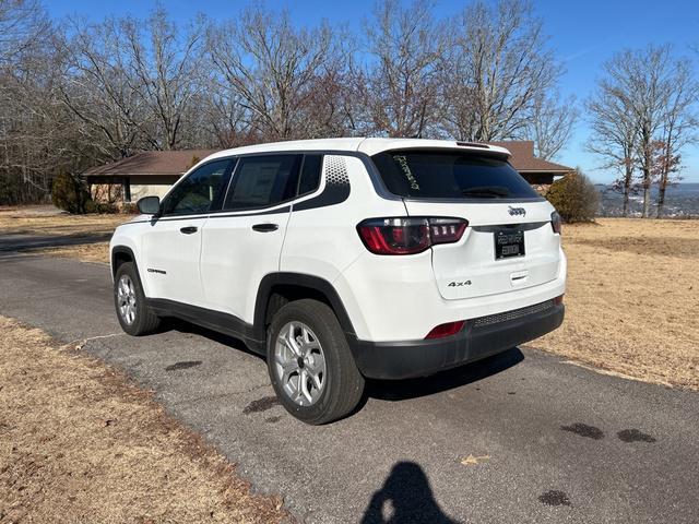 new 2025 Jeep Compass car, priced at $28,101