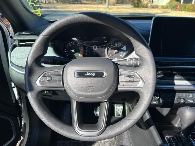 new 2025 Jeep Compass car, priced at $28,101