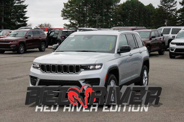 new 2025 Jeep Grand Cherokee car, priced at $39,670