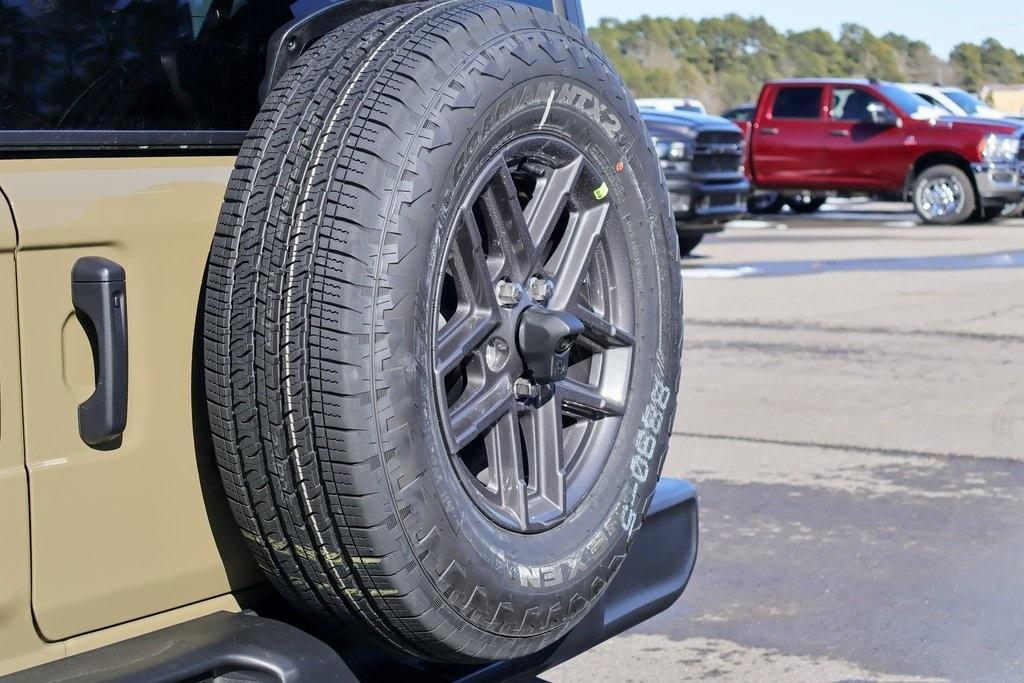 new 2025 Jeep Wrangler car, priced at $50,942