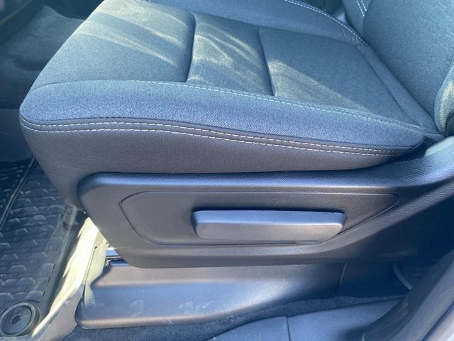 new 2025 Ram 1500 car, priced at $40,111