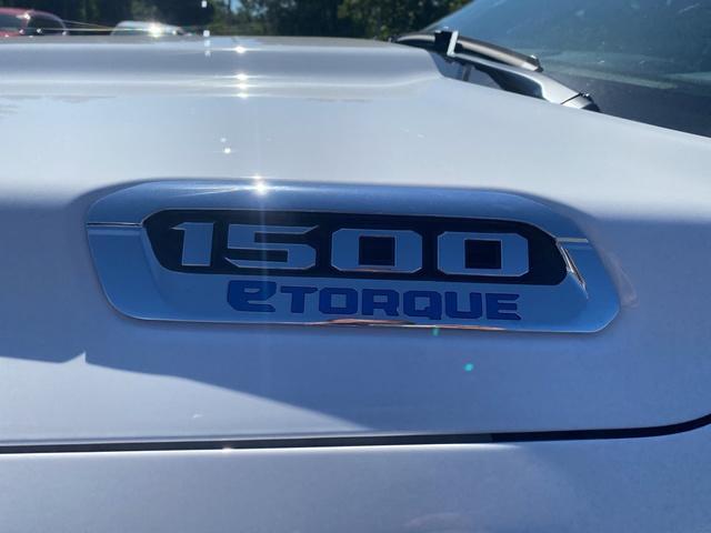 new 2025 Ram 1500 car, priced at $40,111