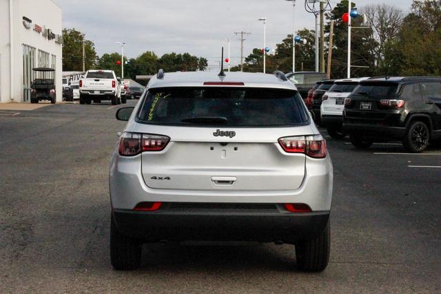 new 2025 Jeep Compass car, priced at $30,355