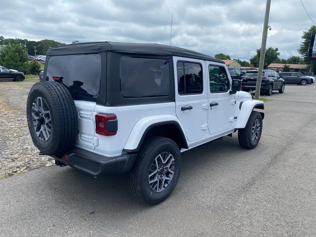 new 2025 Jeep Wrangler car, priced at $46,244