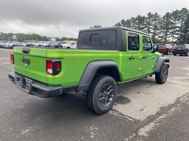 new 2025 Jeep Gladiator car, priced at $43,833