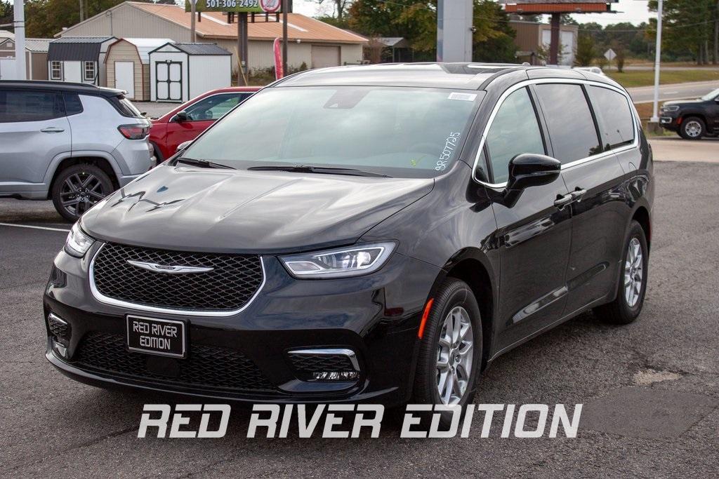 new 2025 Chrysler Pacifica car, priced at $53,865