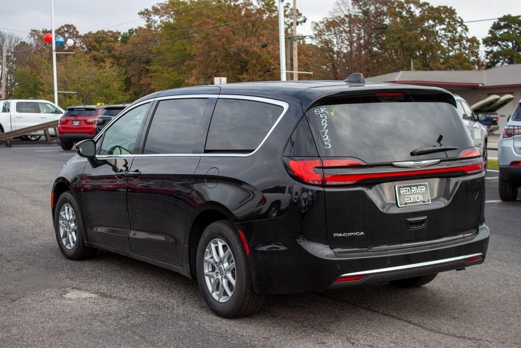 new 2025 Chrysler Pacifica car, priced at $53,865