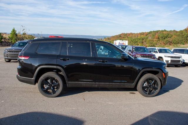 new 2025 Jeep Grand Cherokee L car, priced at $48,675