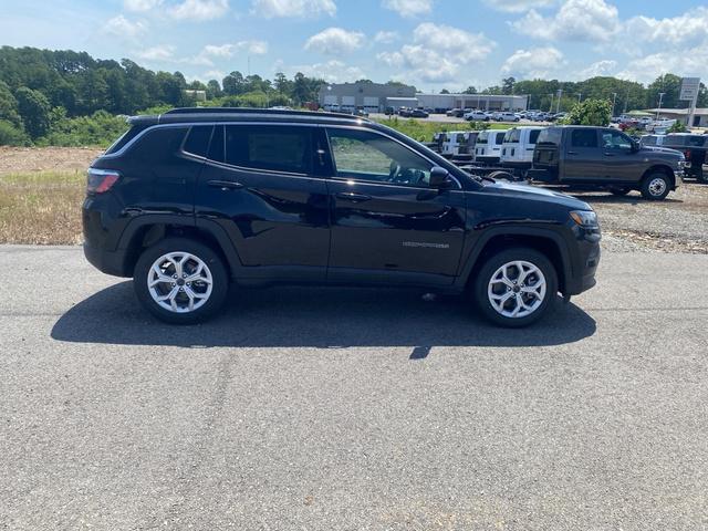 new 2025 Jeep Compass car, priced at $30,546