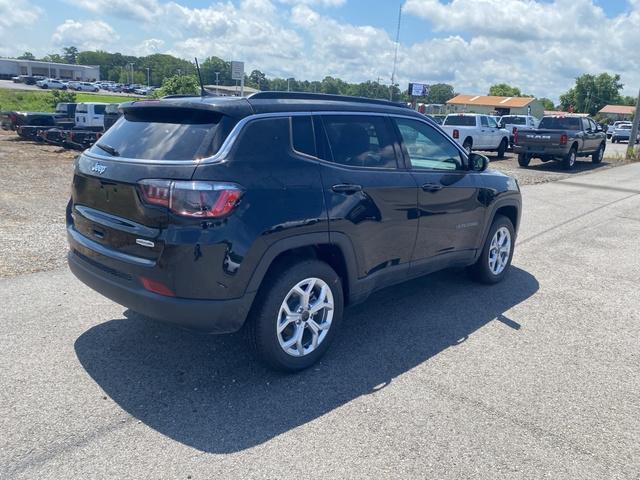 new 2025 Jeep Compass car, priced at $30,546